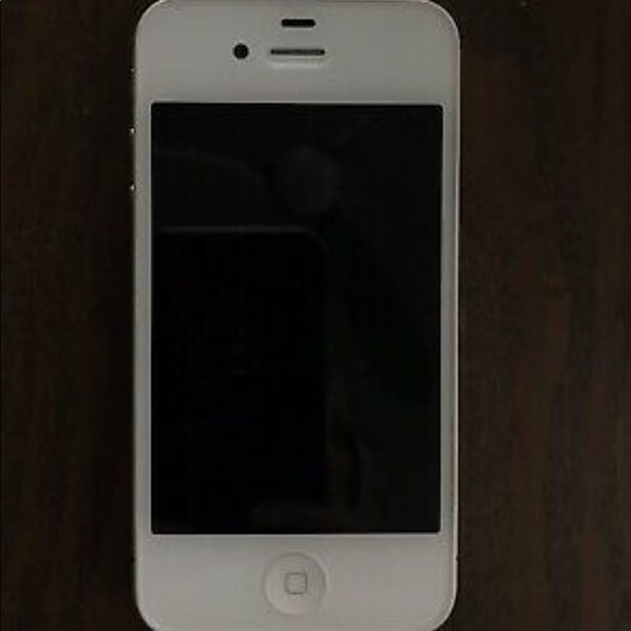 iPhone 4(Unlocked) - Picture 3 of 4